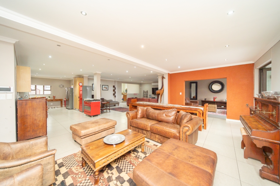 9 Bedroom Property for Sale in Nahoon Eastern Cape